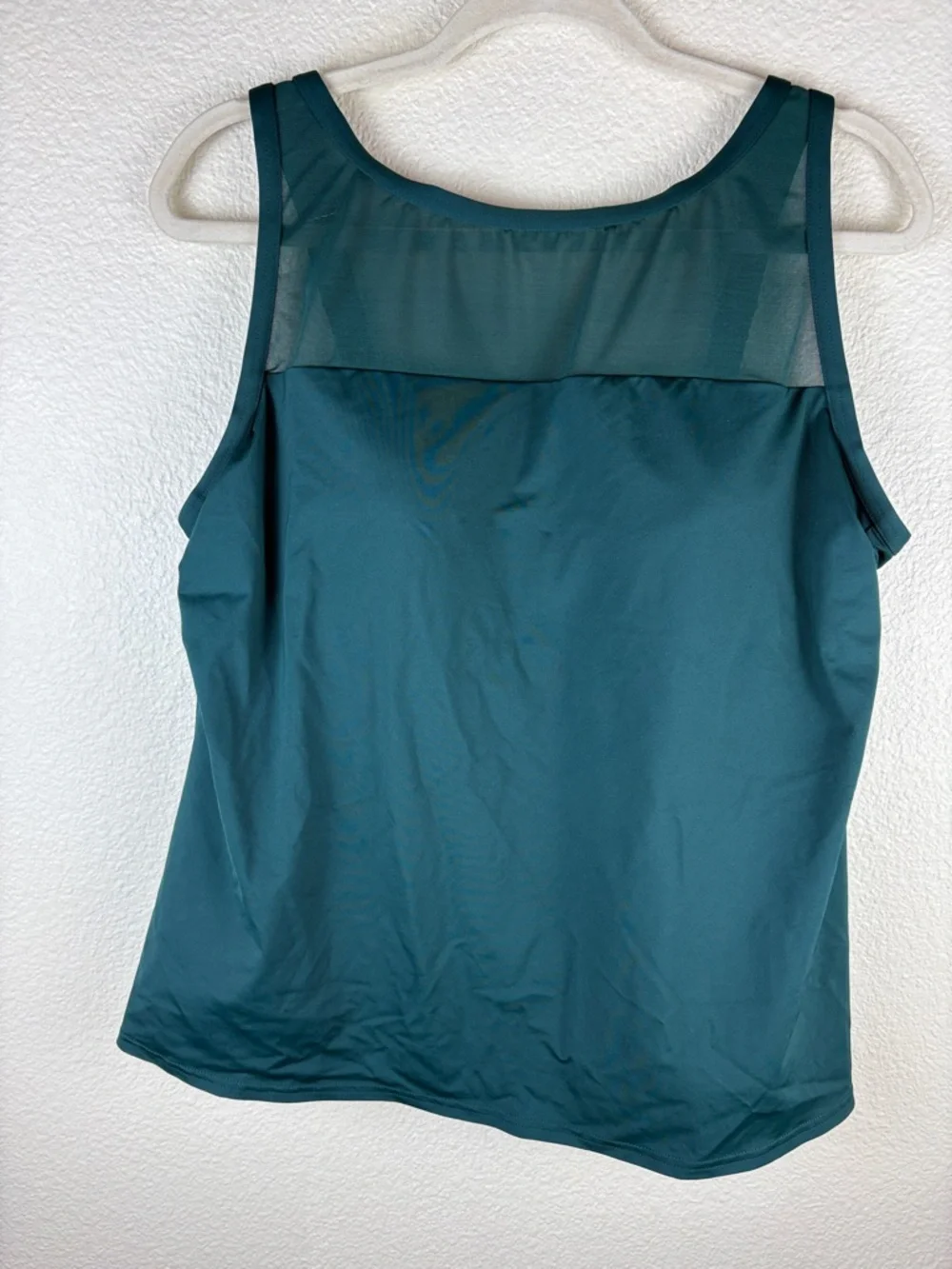 Land’s End Women's Chlorine Resistant Smoothing Control Green Tankini Swim Top - Picture 11 of 12